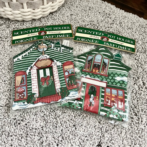 Two Fabric Potholders Christmas Homespun Look Dinner Table Trivet Kitchen Decor - Picture 2 of 10